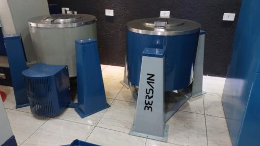Centrífuga pendular 20 KG - Bersan Máquinas Industriais
