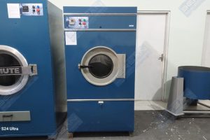 Secador Baumer de 22 kg à gás - Bersan Máquinas Industriais